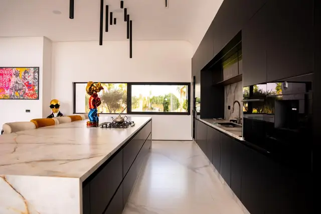 Villa Anzar, pièces de vie & cuisine, photo 1